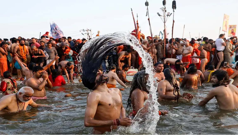 tour india kumbh mela viaggio di gruppo